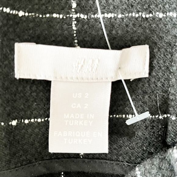 H&M Black & White Windowpane Paperbag Skirt, 2, NWOT! - Picture 7 of 8